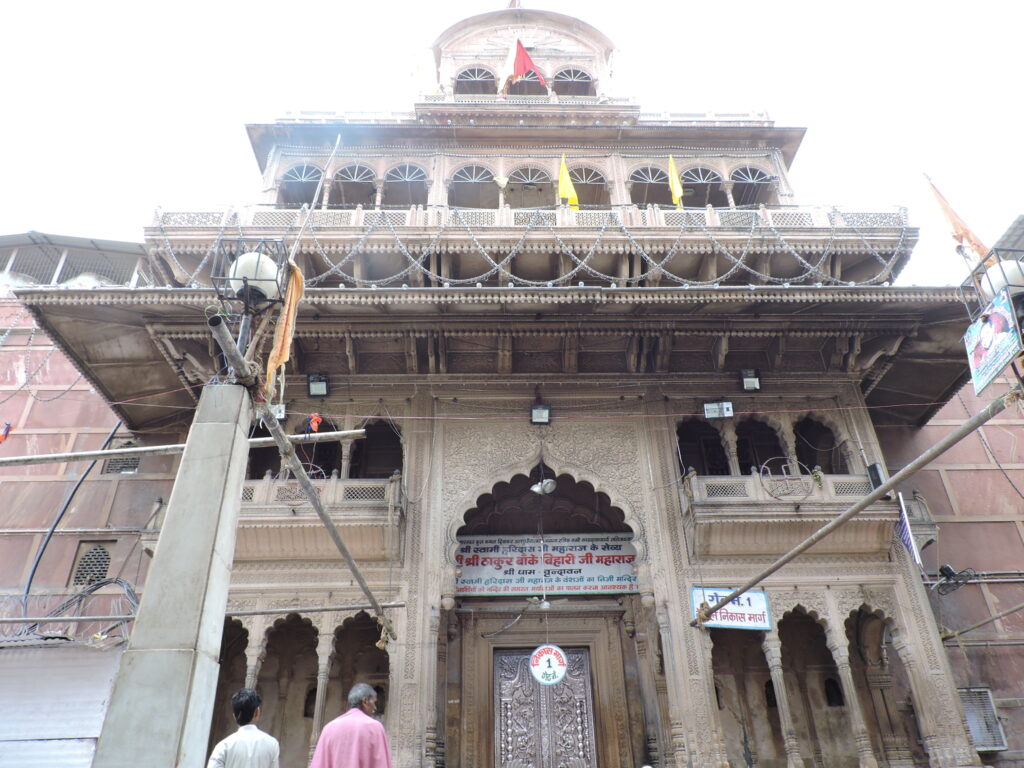 Kunj Bihari Temple Ki Photo